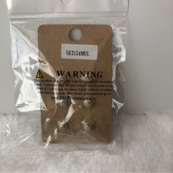 Tipi Beach Wooden Earring Set, NWOT - Picture 2 of 2